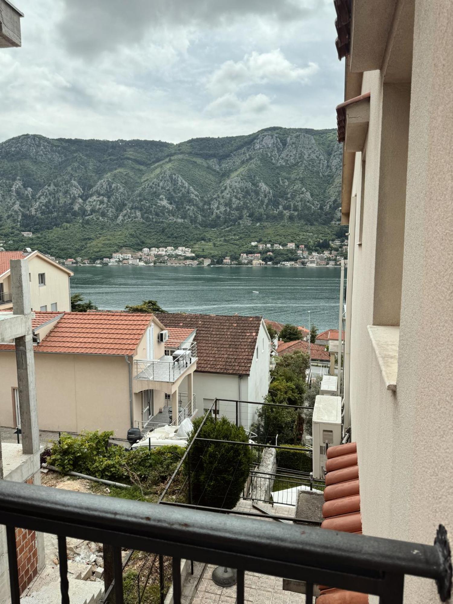 Point Of View Kotor Exterior foto
